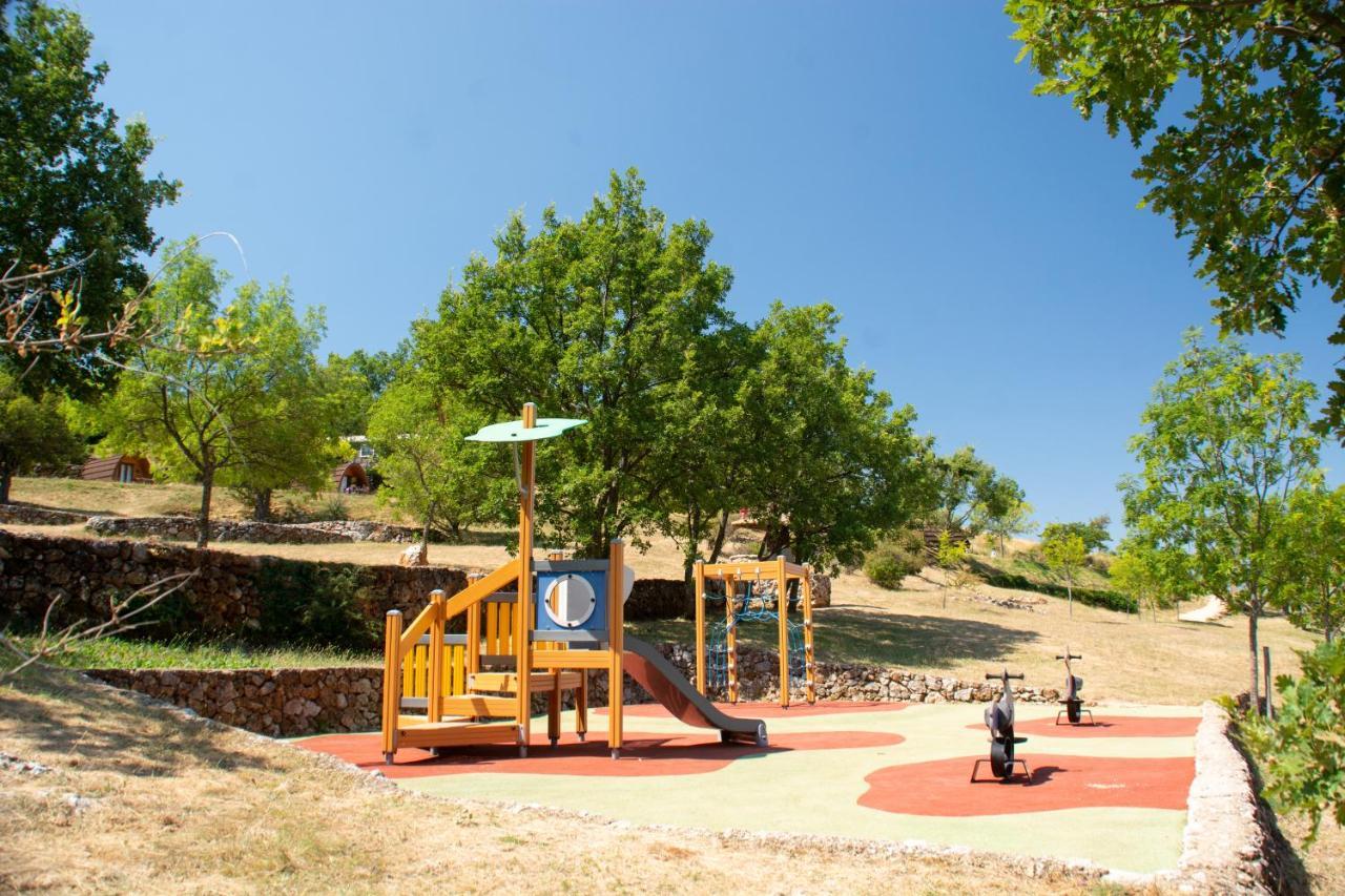 Campasun Camping De L'Aigle Aiguines Dış mekan fotoğraf