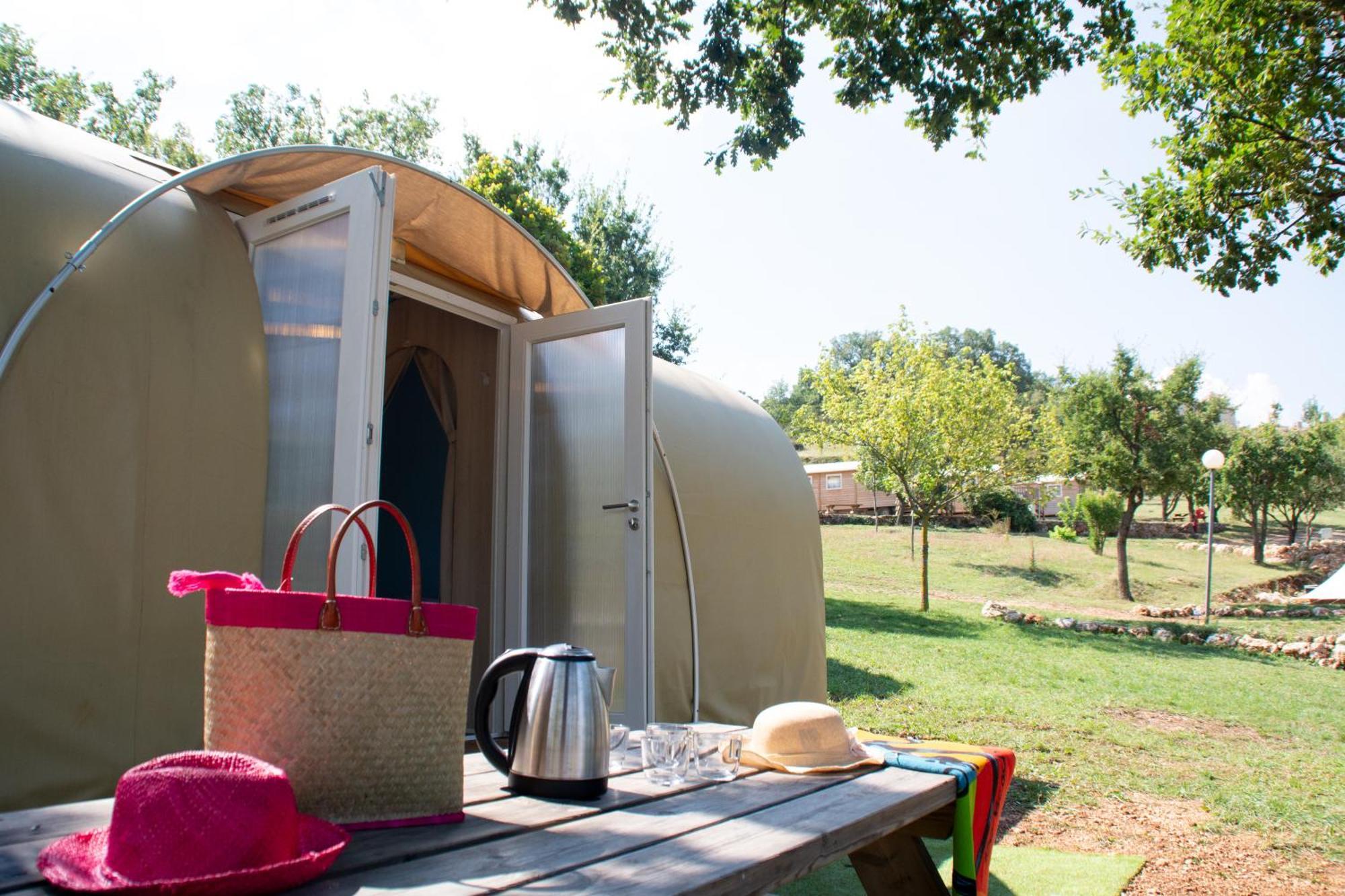 Campasun Camping De L'Aigle Aiguines Dış mekan fotoğraf