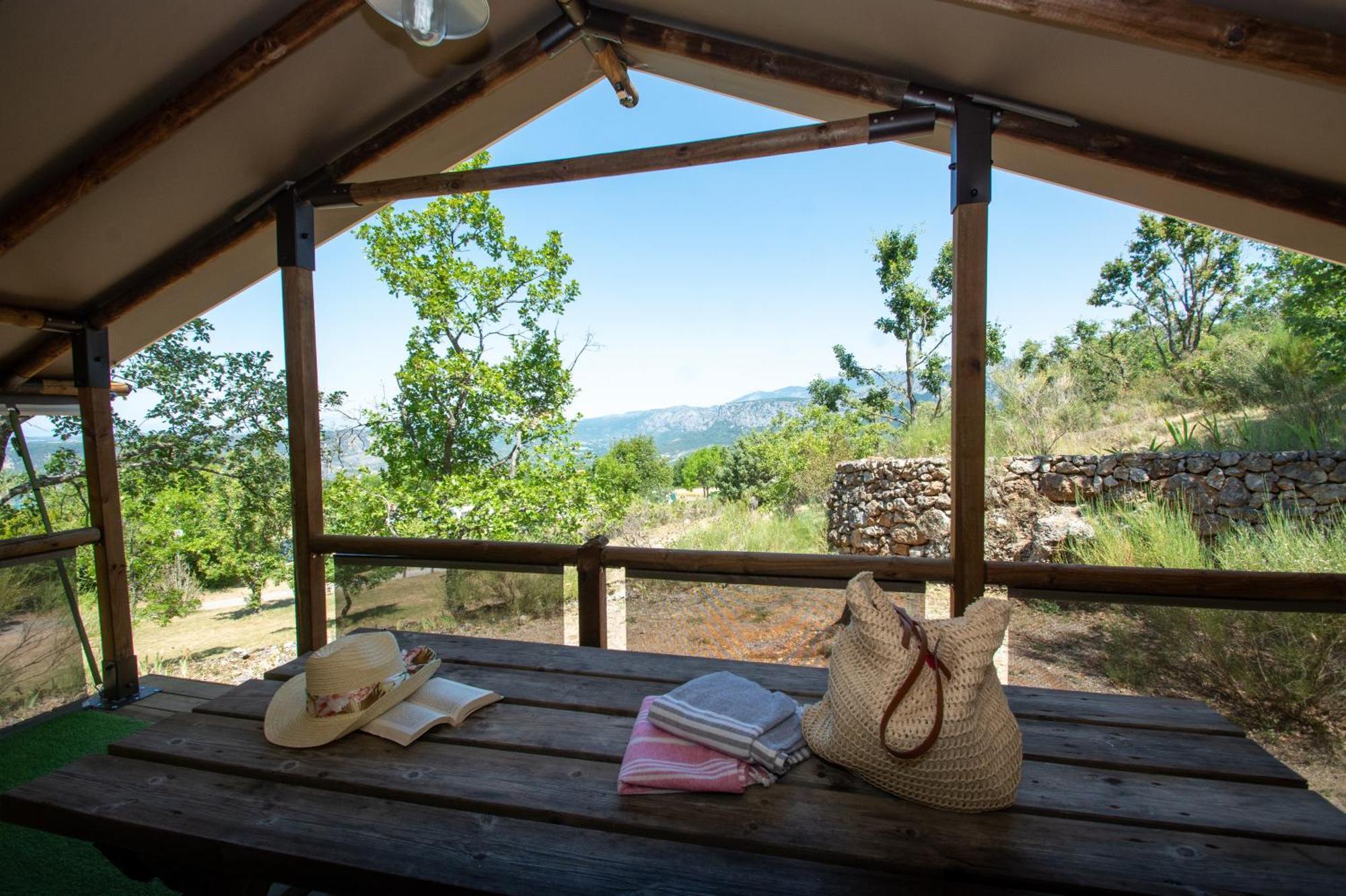 Campasun Camping De L'Aigle Aiguines Dış mekan fotoğraf